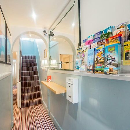 Oyo Lifestyle Hotel Sea Breeze Brighton Екстериор снимка