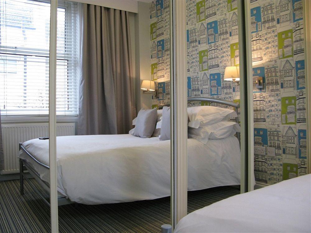 Oyo Lifestyle Hotel Sea Breeze Brighton Екстериор снимка