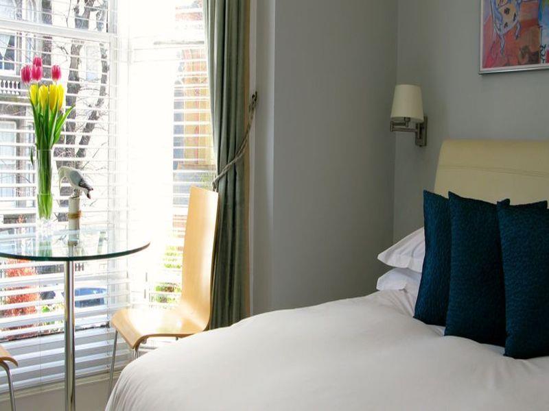 Oyo Lifestyle Hotel Sea Breeze Brighton Екстериор снимка