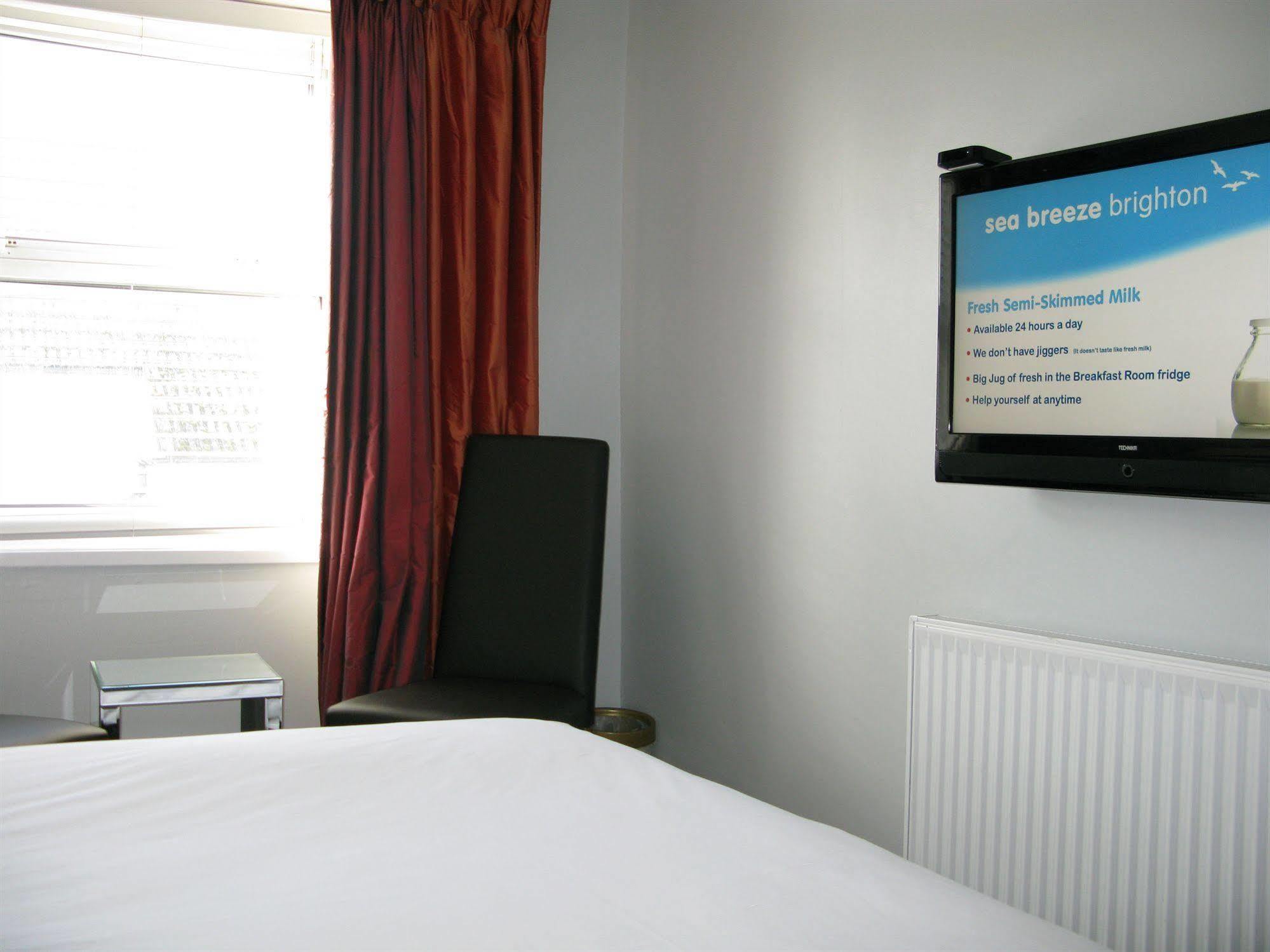 Oyo Lifestyle Hotel Sea Breeze Brighton Екстериор снимка