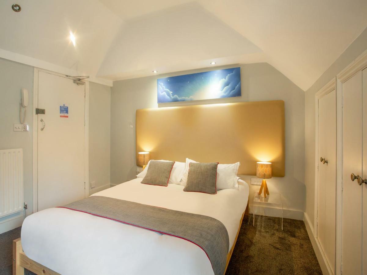 Oyo Lifestyle Hotel Sea Breeze Brighton Екстериор снимка